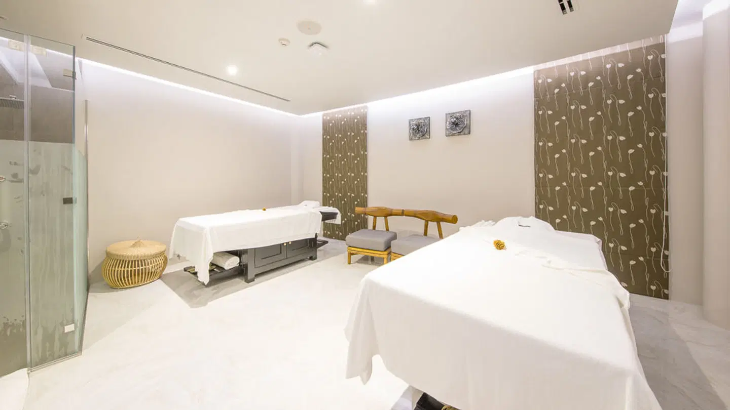 Crest Resort & Pool Villas Badezimmer