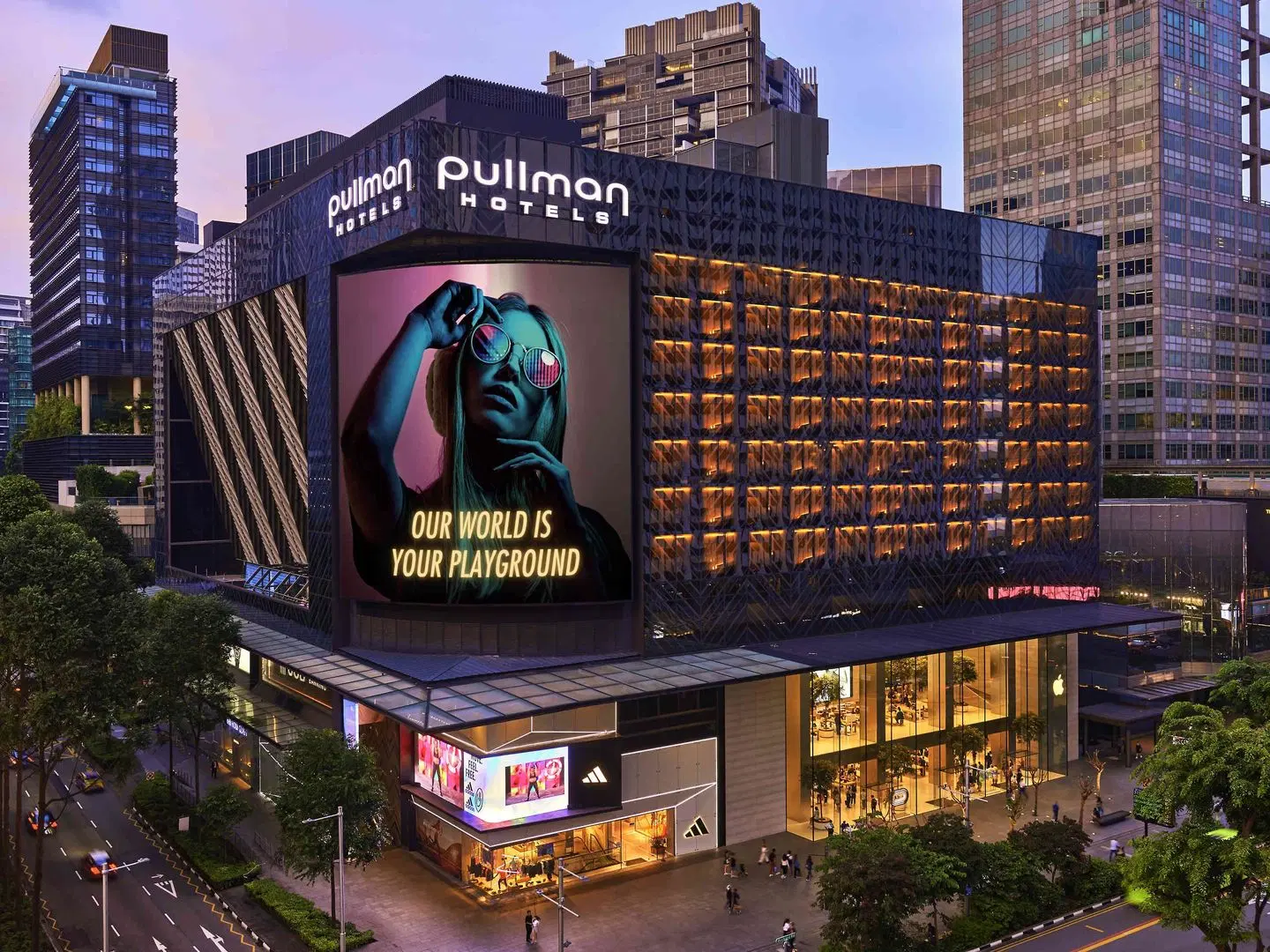 Pullman Singapore Orchard EXTERIOR