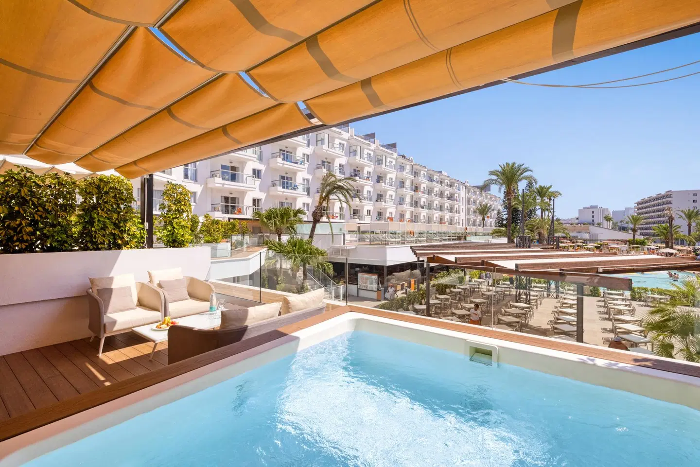 VIVA Sunrise OUTDOOR_POOL