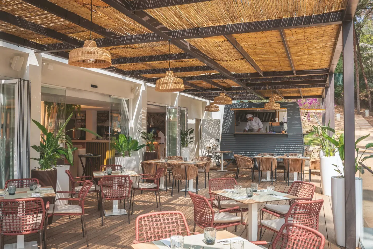 Valentin Grand Park Suite Hotel Restaurant