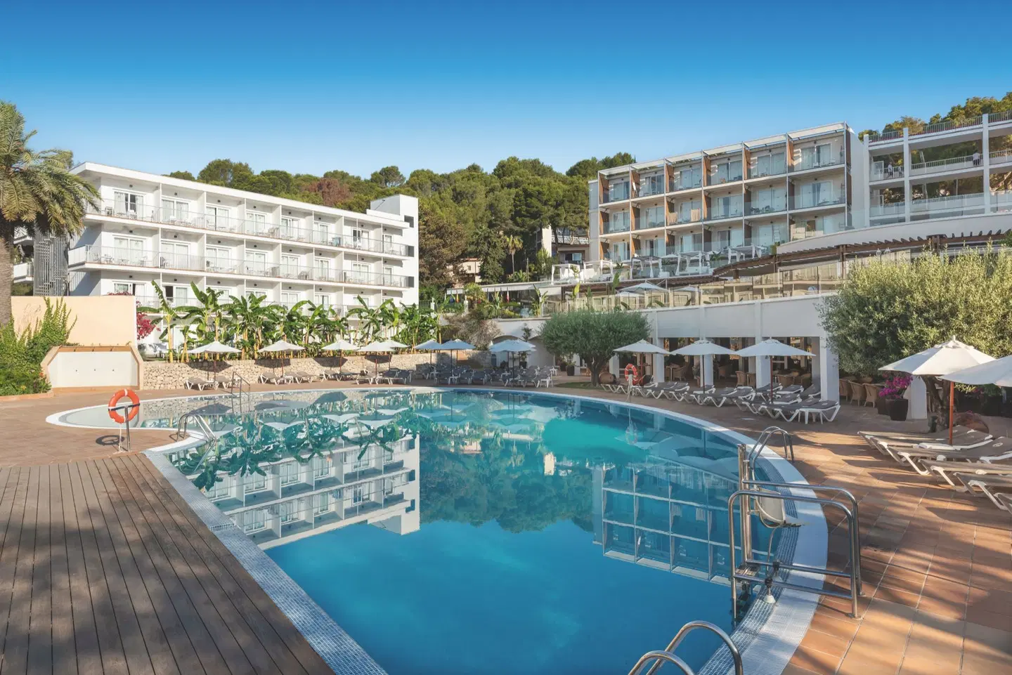 Valentin Grand Park Suite Hotel OUTDOOR_POOL