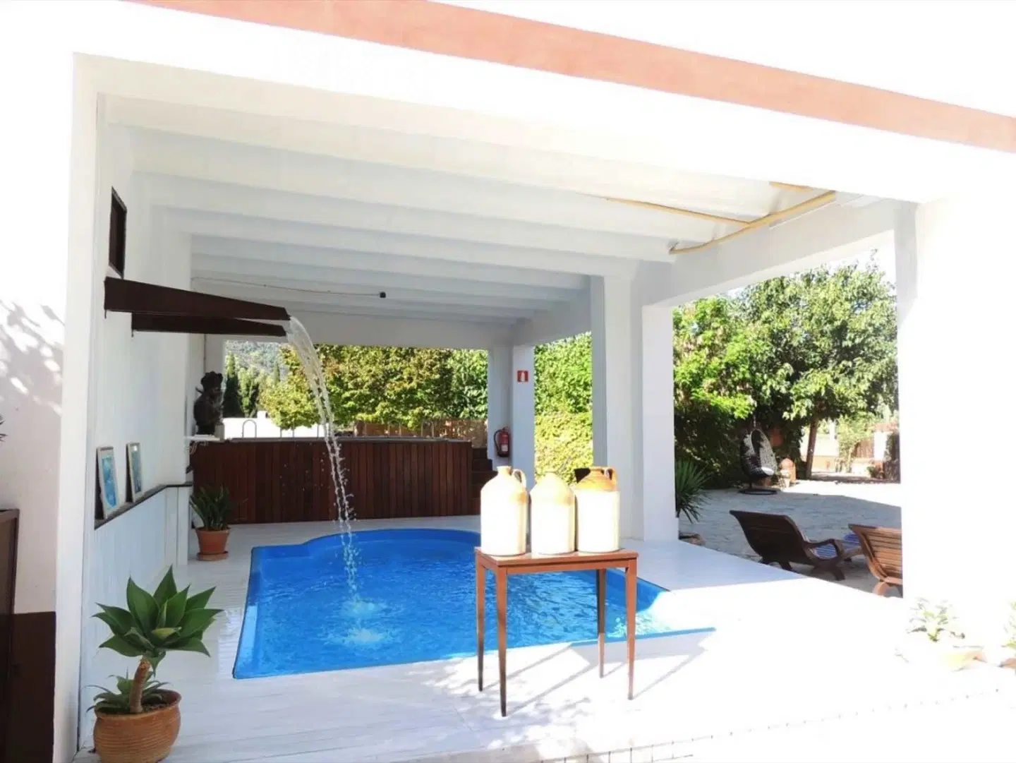 loftOtel canet Hallenbad