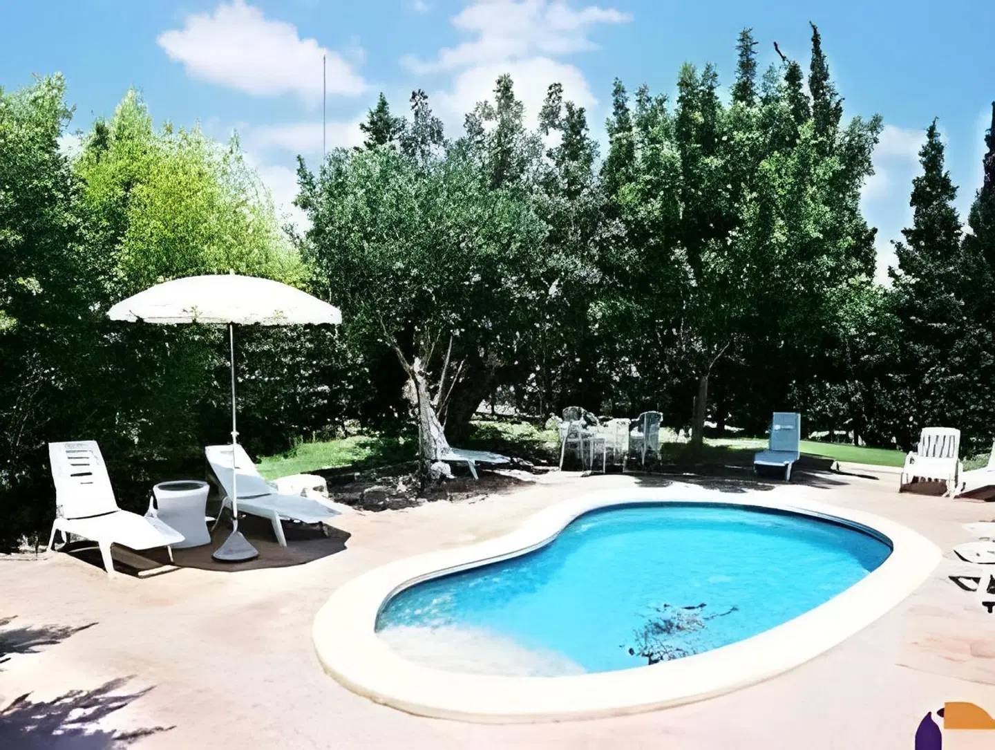 Residencia Son Floriana OUTDOOR_POOL