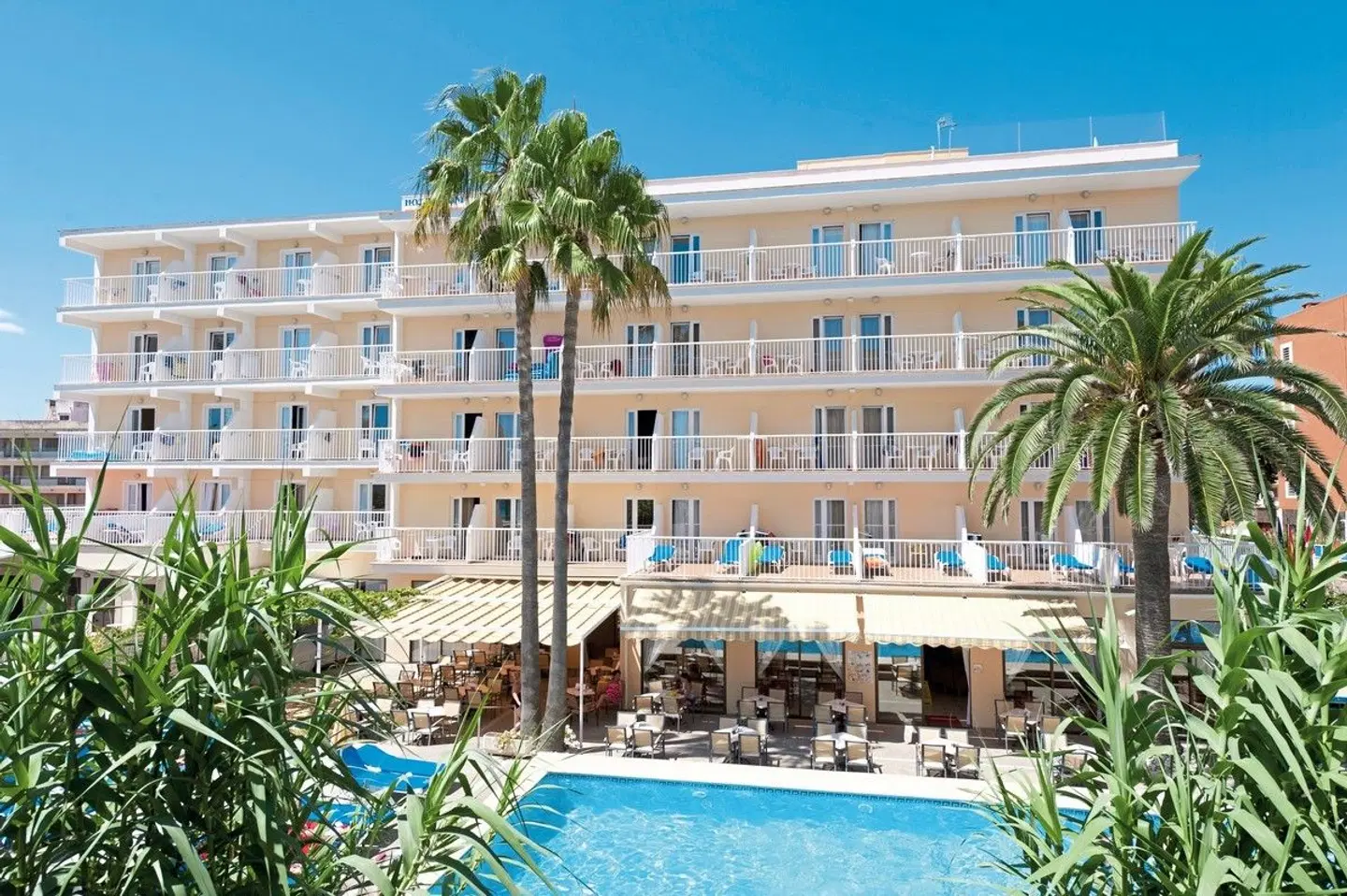 Universal Hotel Bikini EXTERIOR