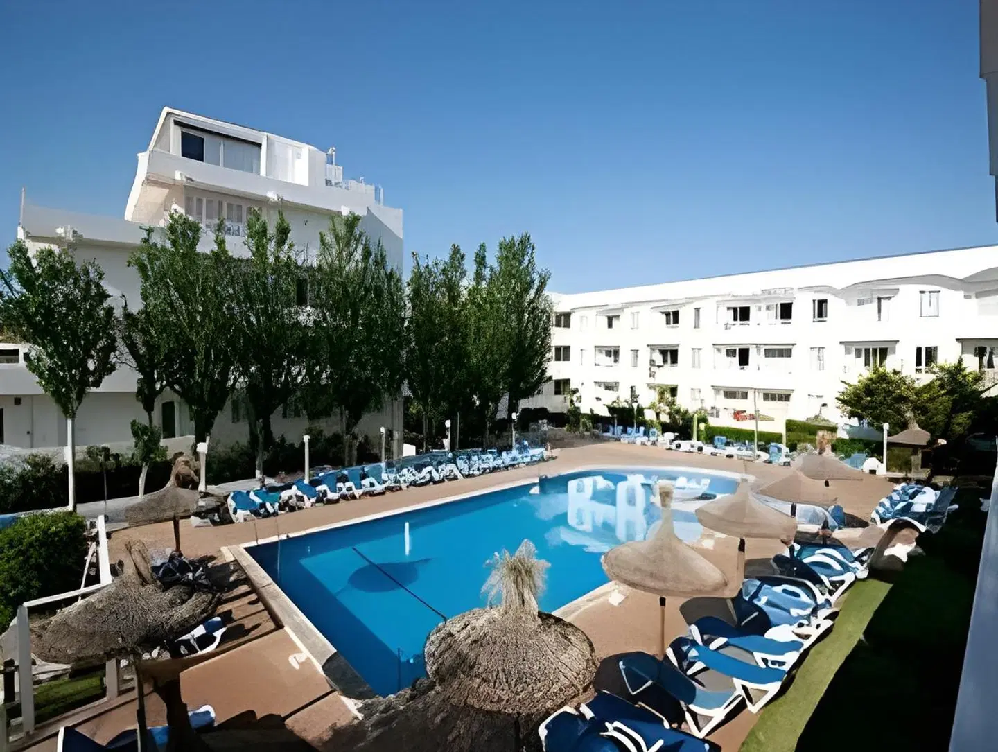 Cabot Hobby Club OUTDOOR_POOL