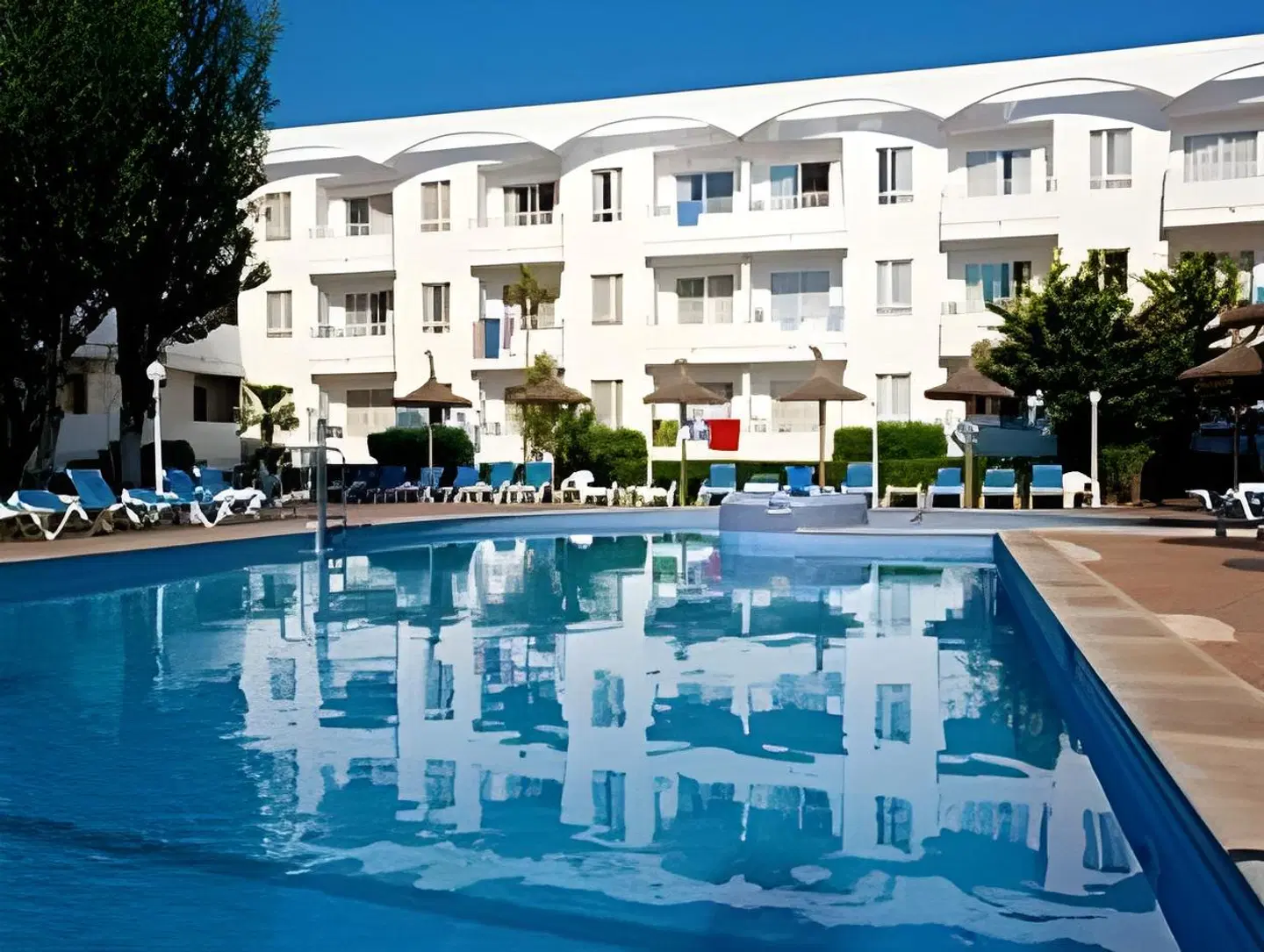 Cabot Hobby Club OUTDOOR_POOL