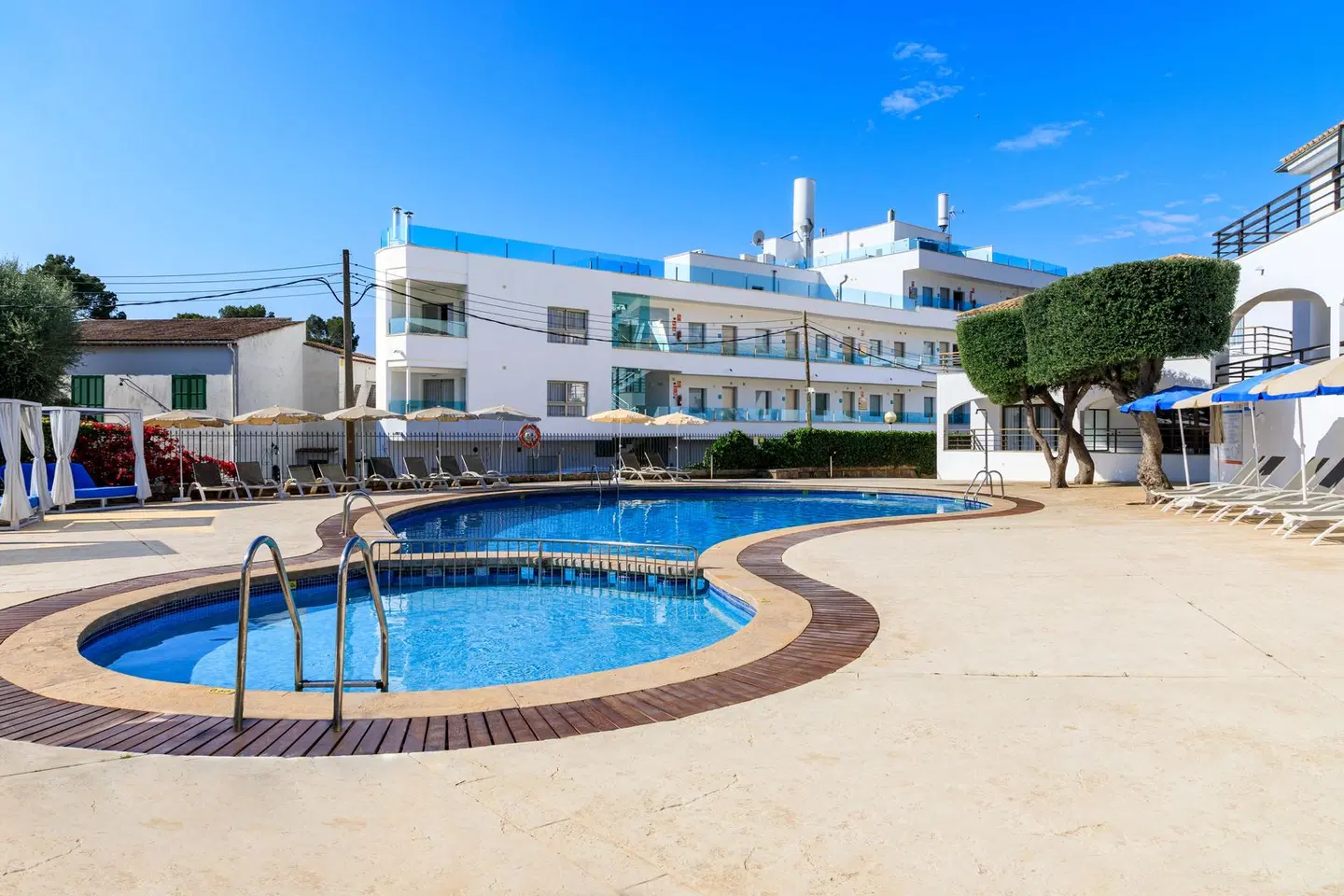 Alcanada Golf OUTDOOR_POOL