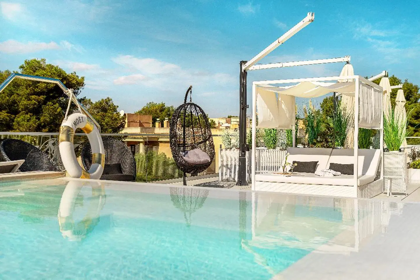 The Sky OUTDOOR_POOL