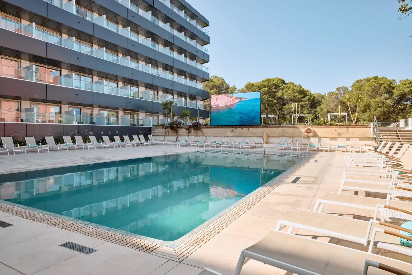 Ipanema Beach OUTDOOR_POOL