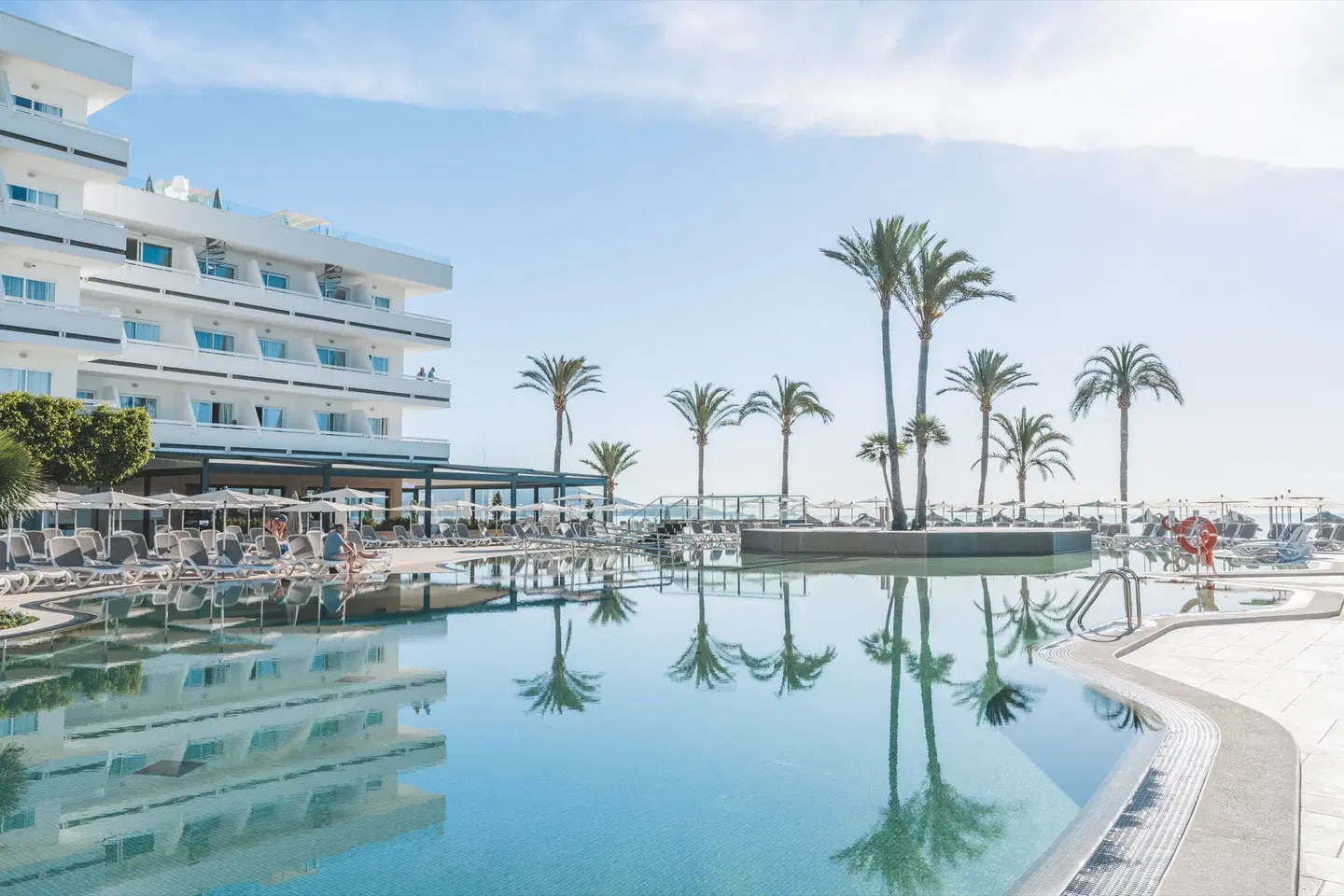 Condesa OUTDOOR_POOL