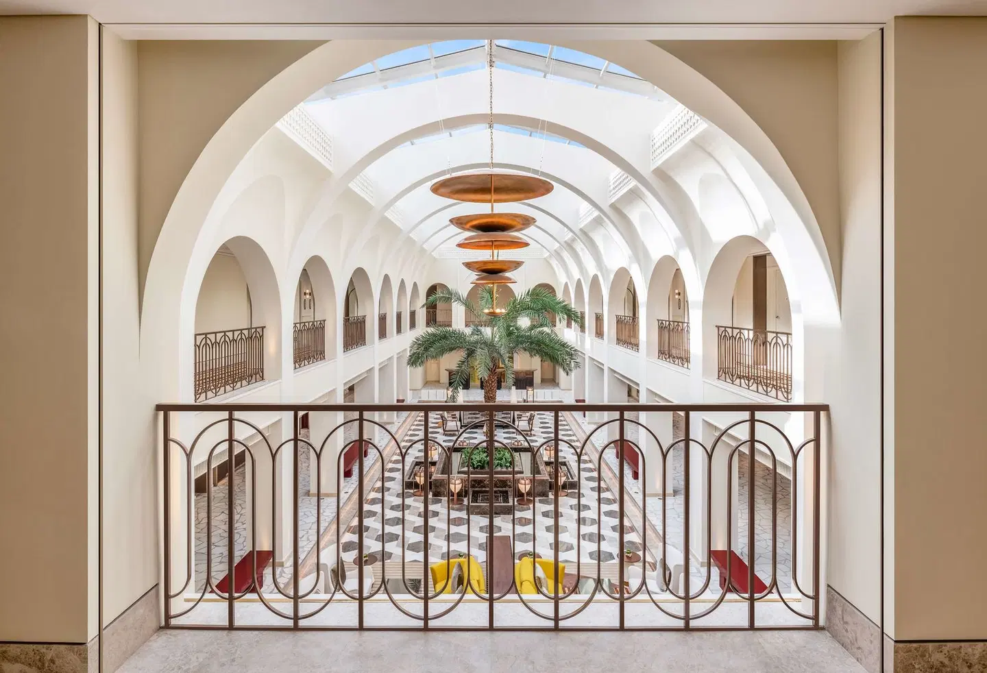 La Festa Phu Quoc, Curio Collection By Hilton LOUNGE_LOBBY