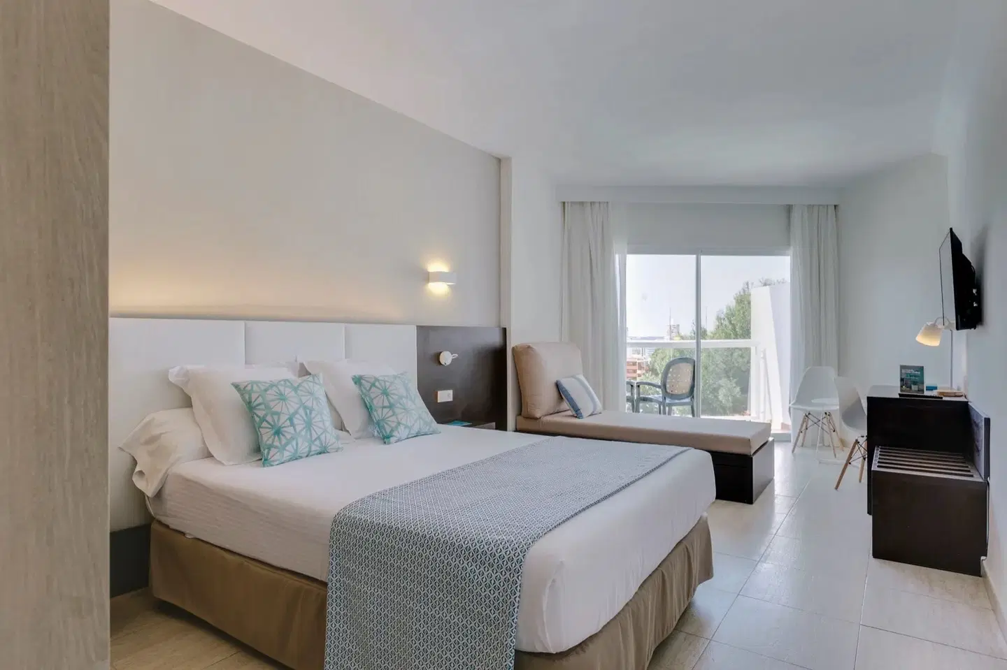 Ilunion Palmanova ROOM_EXAMPLE