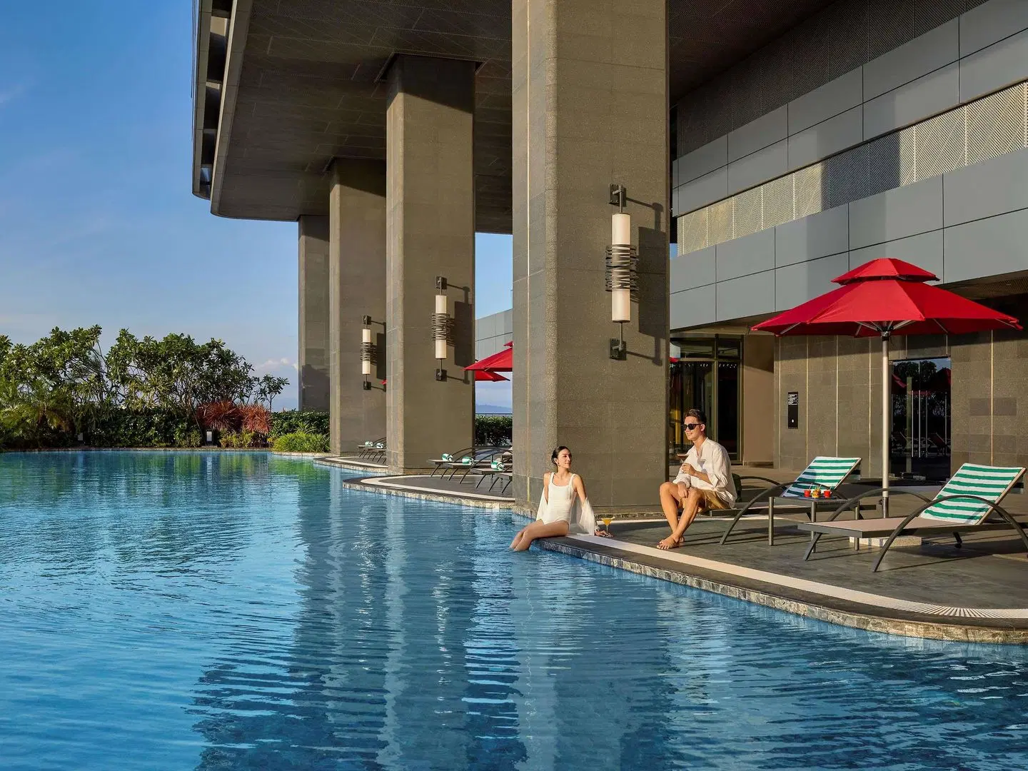 Pullman Hai Phong Grand Hotel OUTDOOR_POOL