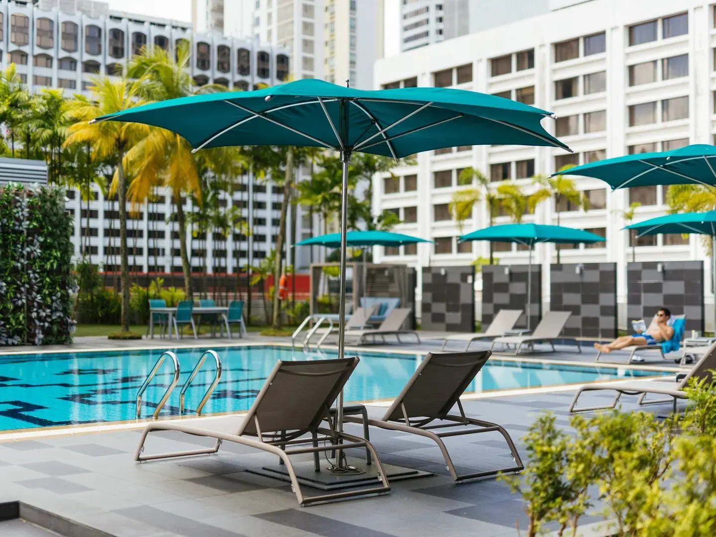 Novotel Living Singapore Orchard OUTDOOR_POOL