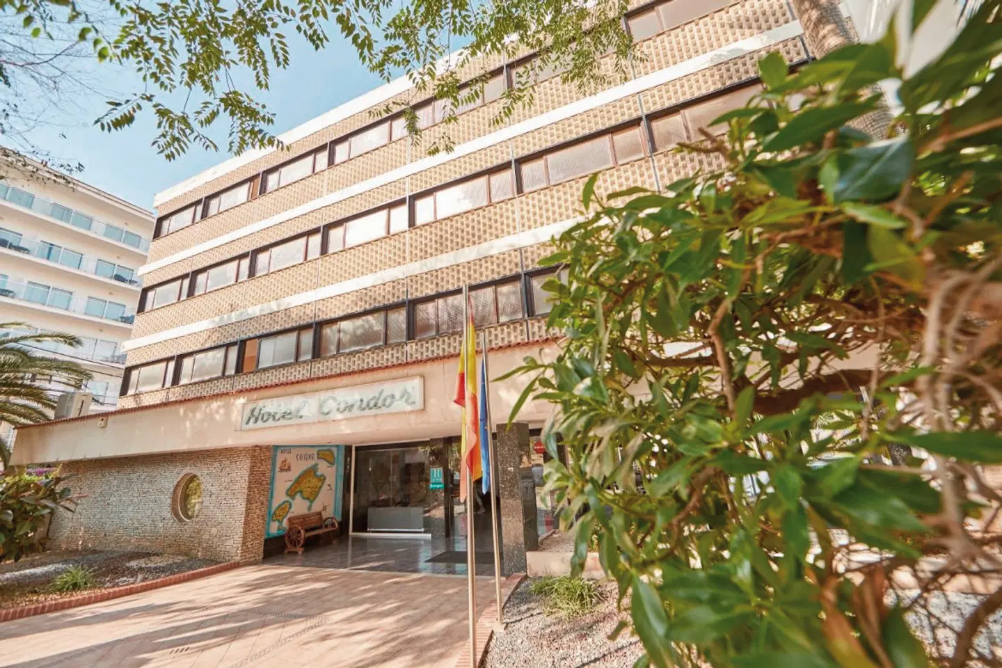 Nura Cóndor EXTERIOR