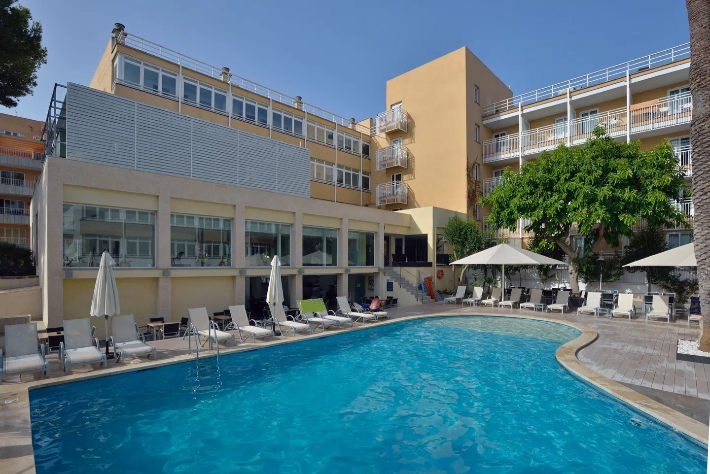 Hispania OUTDOOR_POOL