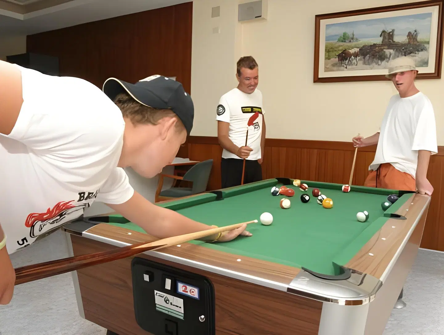 Iris SPORTS_AND_LEISURE