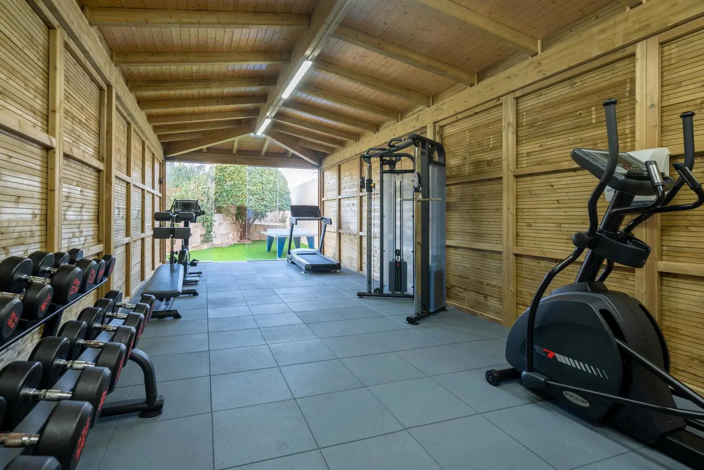 THB Maria Isabel SPORTS_AND_LEISURE