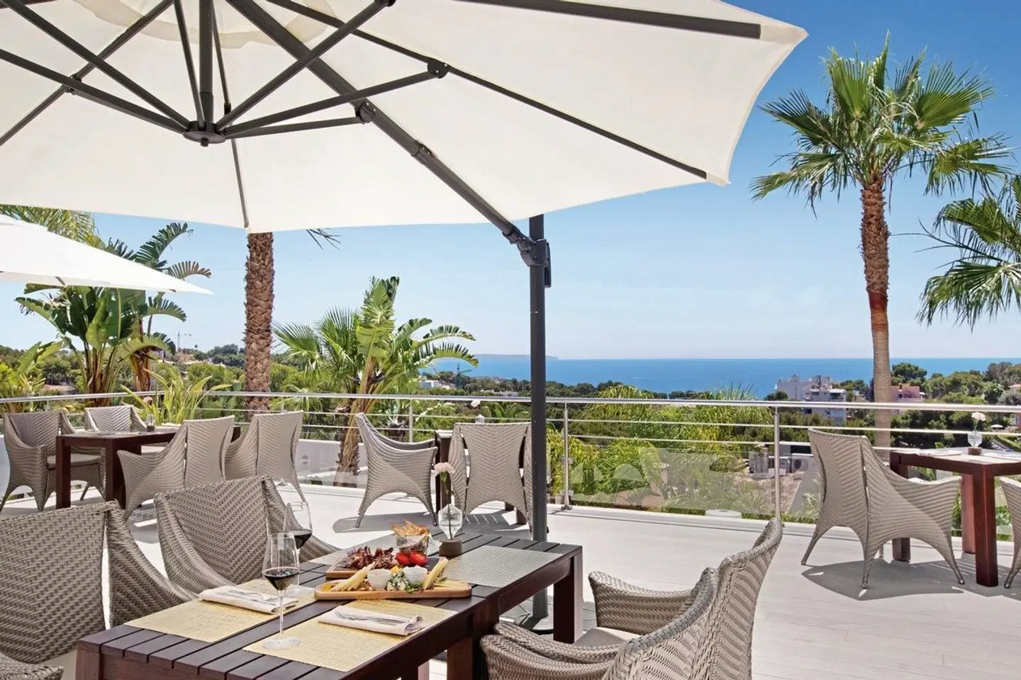 Portals Hills Boutique Hotel Terrasse