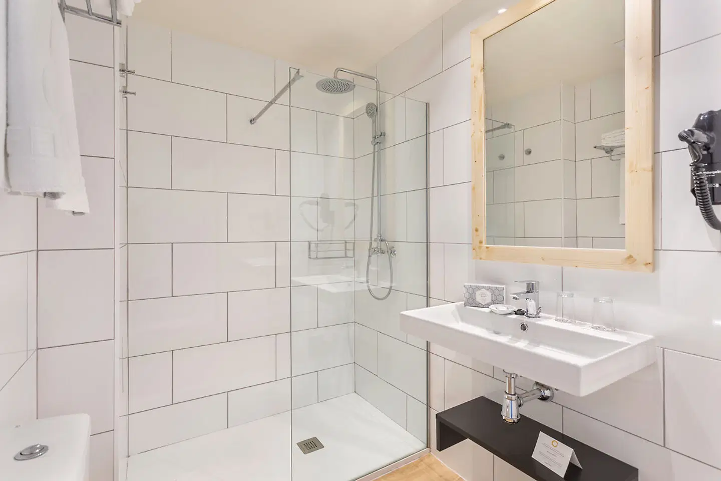 FERGUS Style Sóller Beach BATHROOM