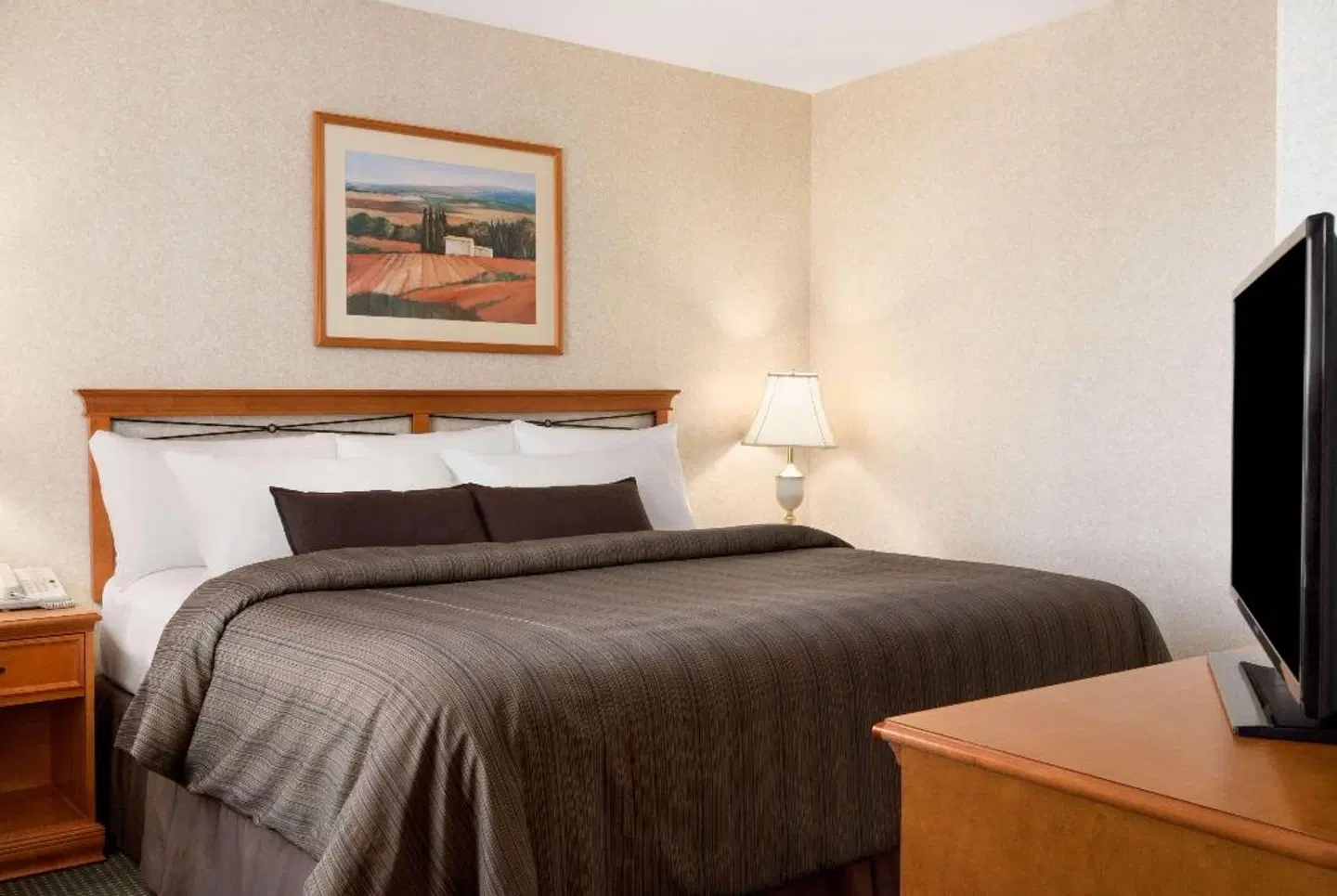Days Inn by Wyndham Saskatoon ROOM_EXAMPLE