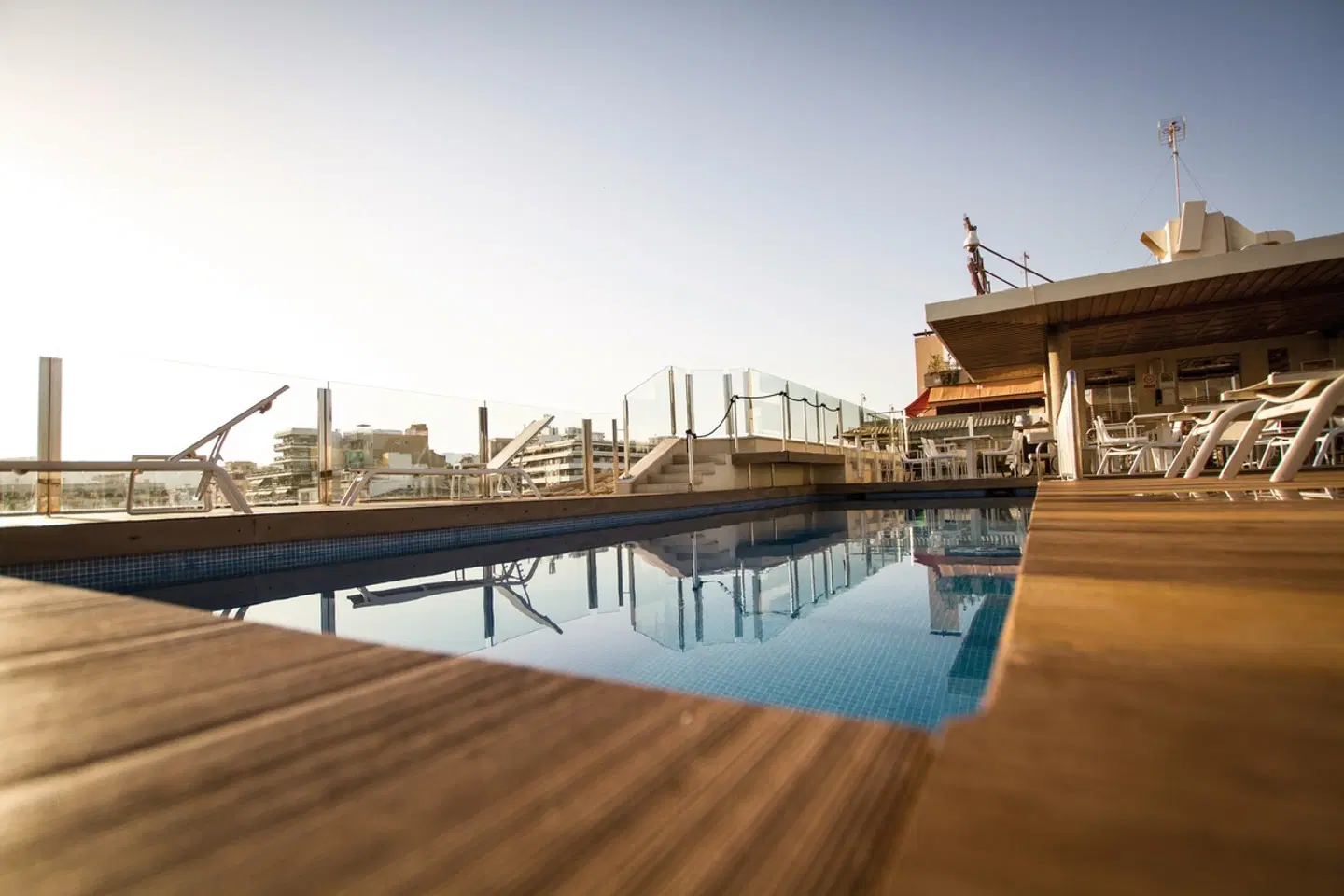 Saratoga OUTDOOR_POOL