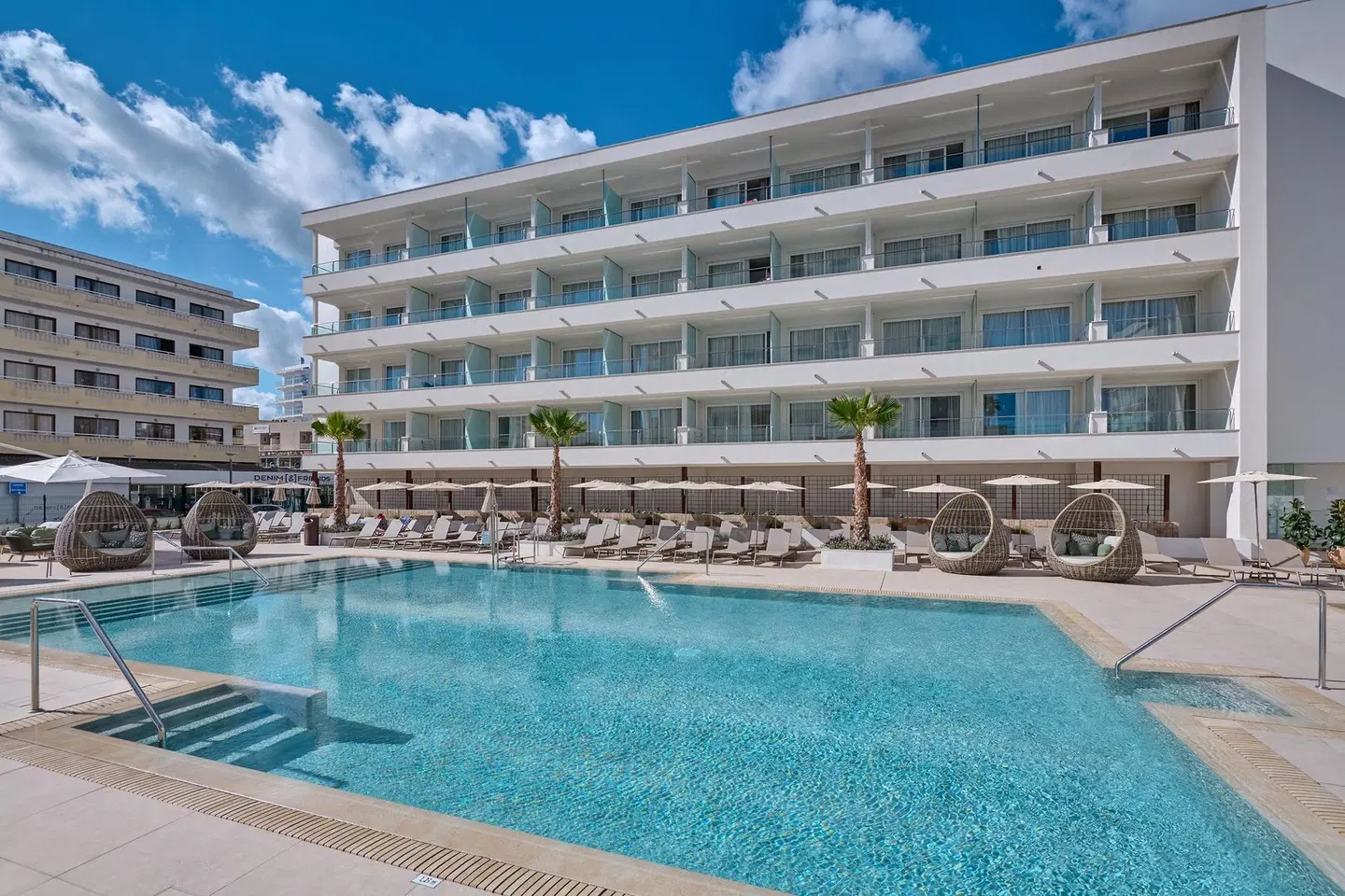 Hipotels Don Juan OUTDOOR_POOL