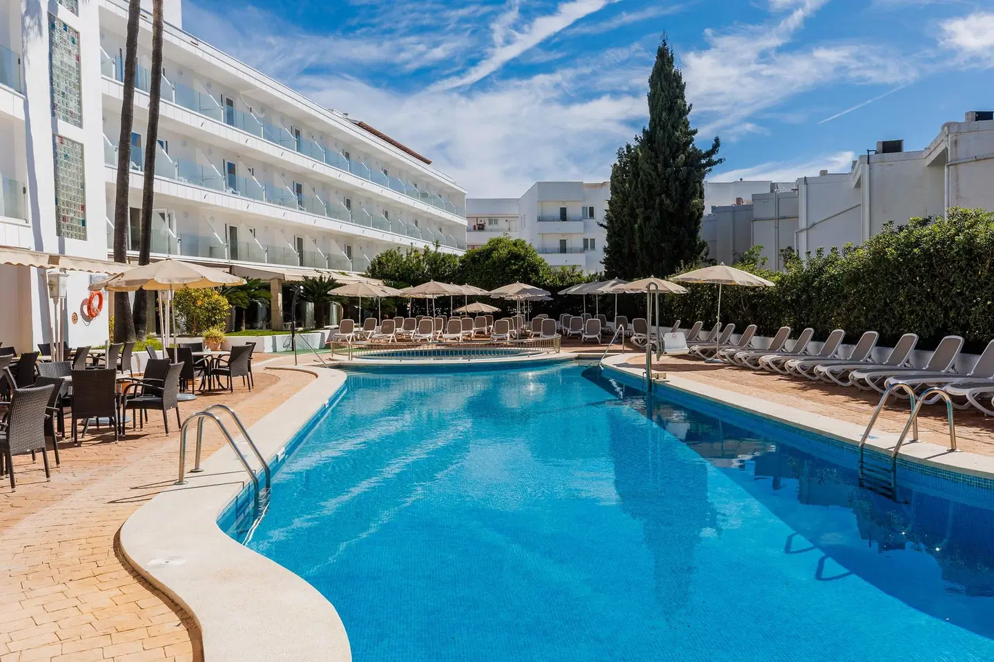 O7 Alondra OUTDOOR_POOL