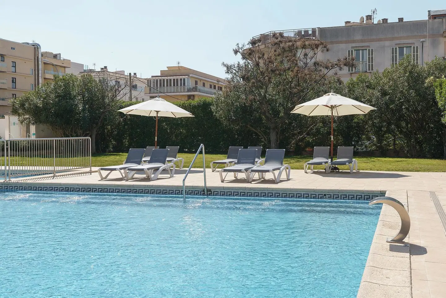 Alua Leo OUTDOOR_POOL