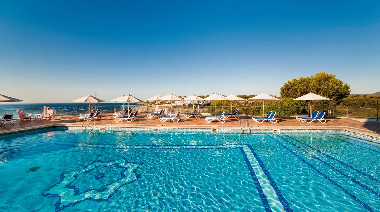 Globales America OUTDOOR_POOL