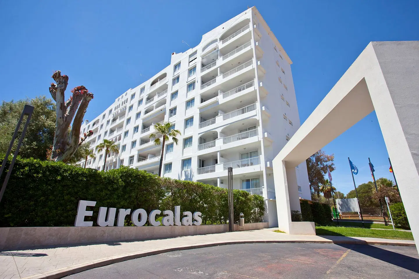 HYB Eurocalas EXTERIOR