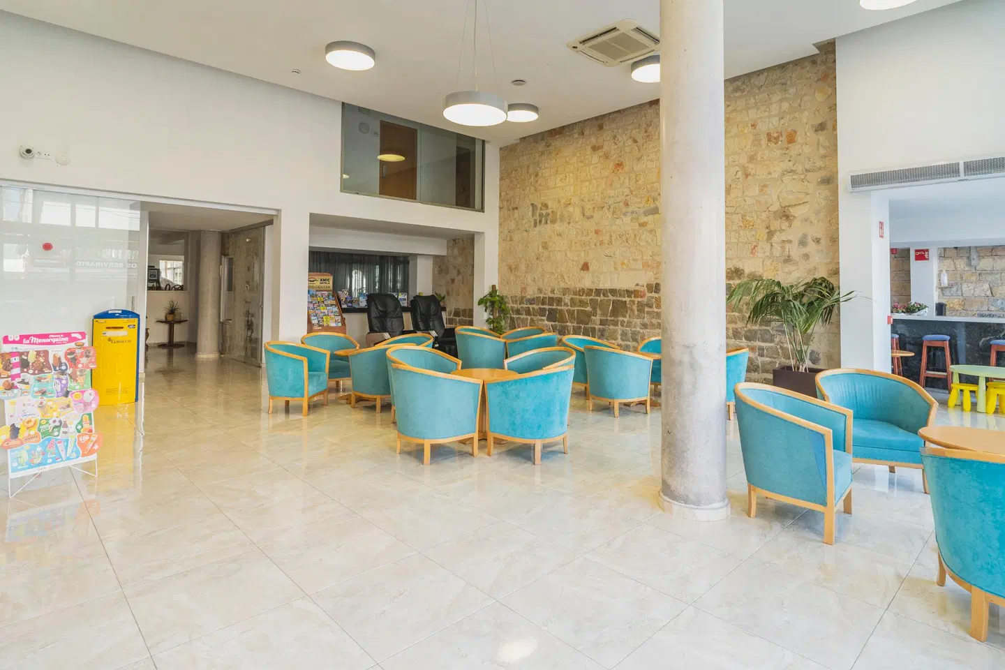 Amic Gala SPORTS_AND_LEISURE