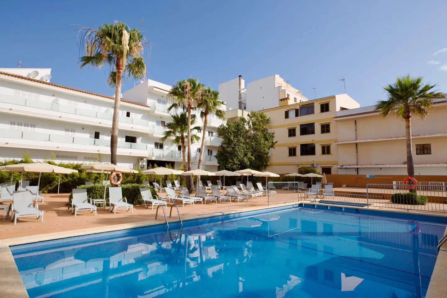 JS Sol de Can Picafort OUTDOOR_POOL