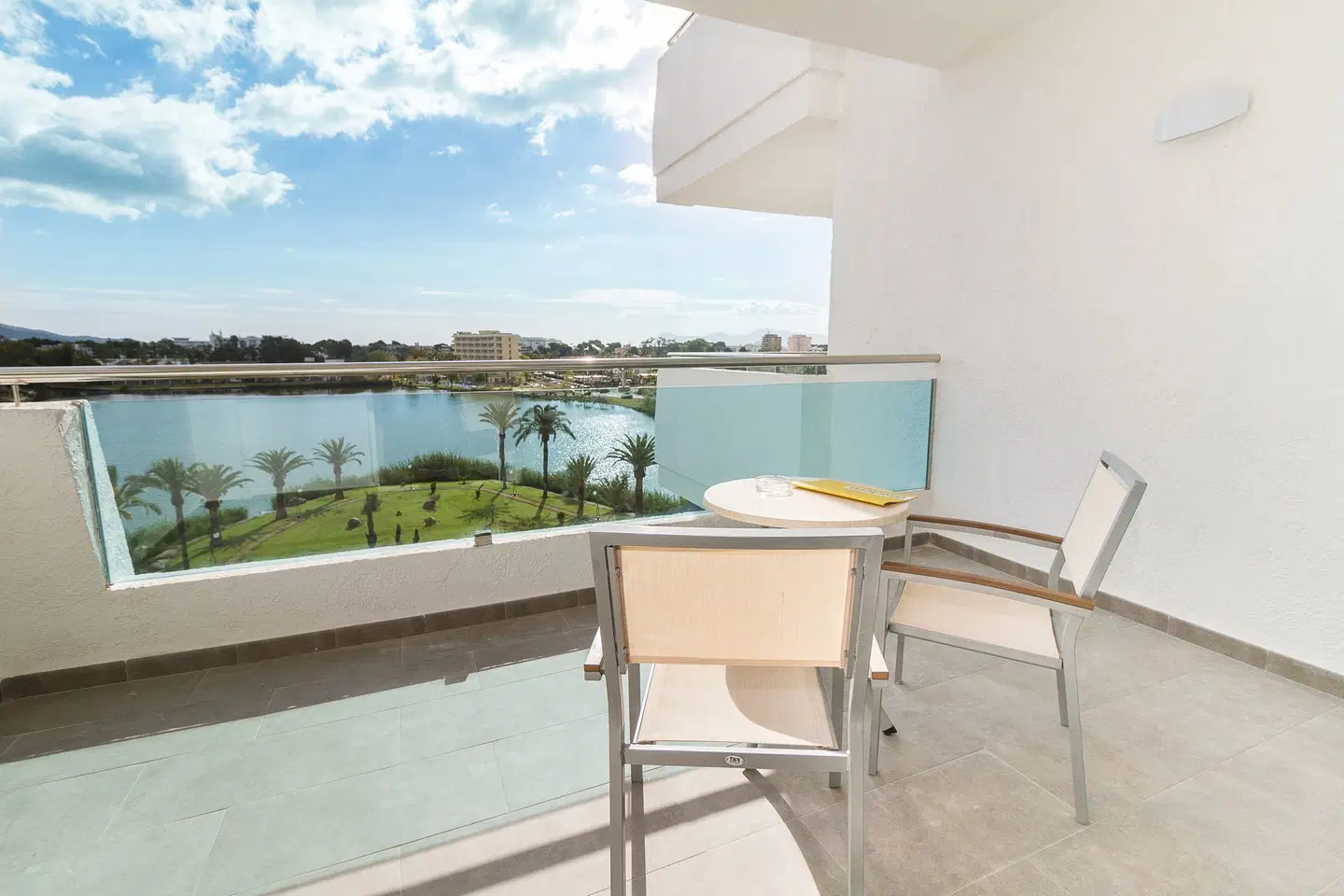 Eix Lagotel Holiday Resort Terrasse