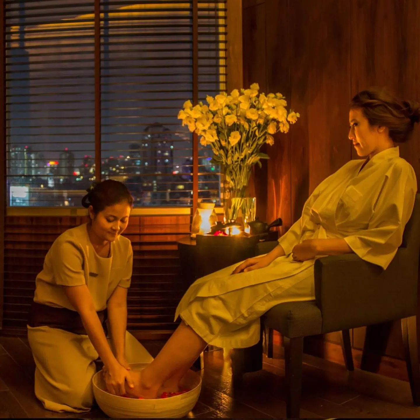 Bangkok Marriott Hotel Sukhumvit PEOPLE