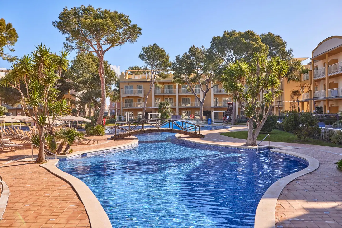 Zafiro Mallorca OUTDOOR_POOL
