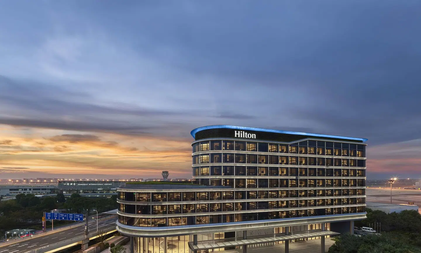 Hilton Shanghai Hongqiao International Airport EXTERIOR