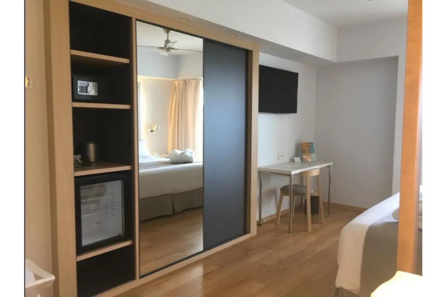 Talayot Affiliated by Senator ROOM_EXAMPLE