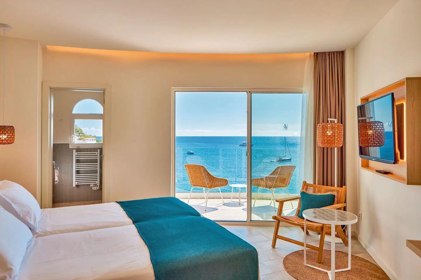 Universal Hotel Aquamarin & Aquamarin Beach Houses ROOM_EXAMPLE