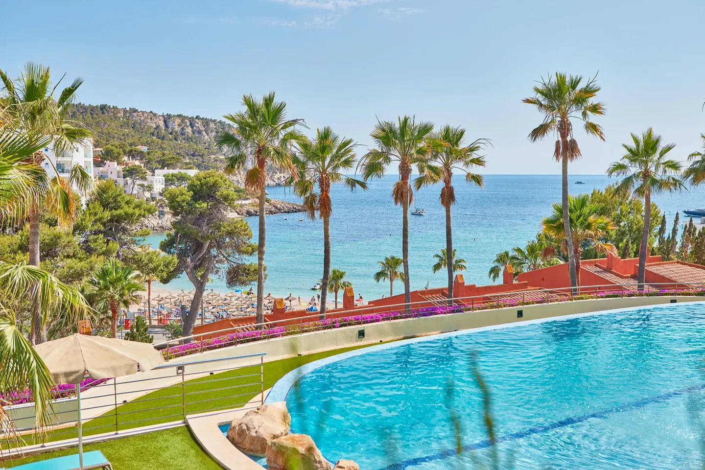 Universal Hotel Aquamarin & Aquamarin Beach Houses OUTDOOR_POOL