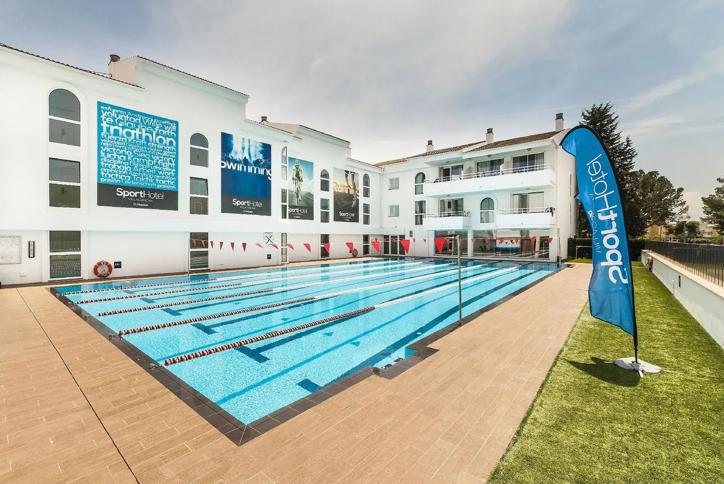 Hoposa Montelin Hallenbad