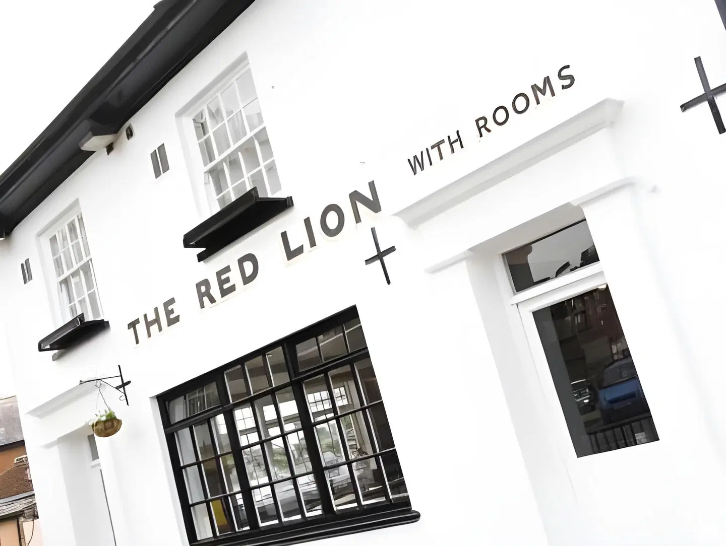 The Red Lion EXTERIOR