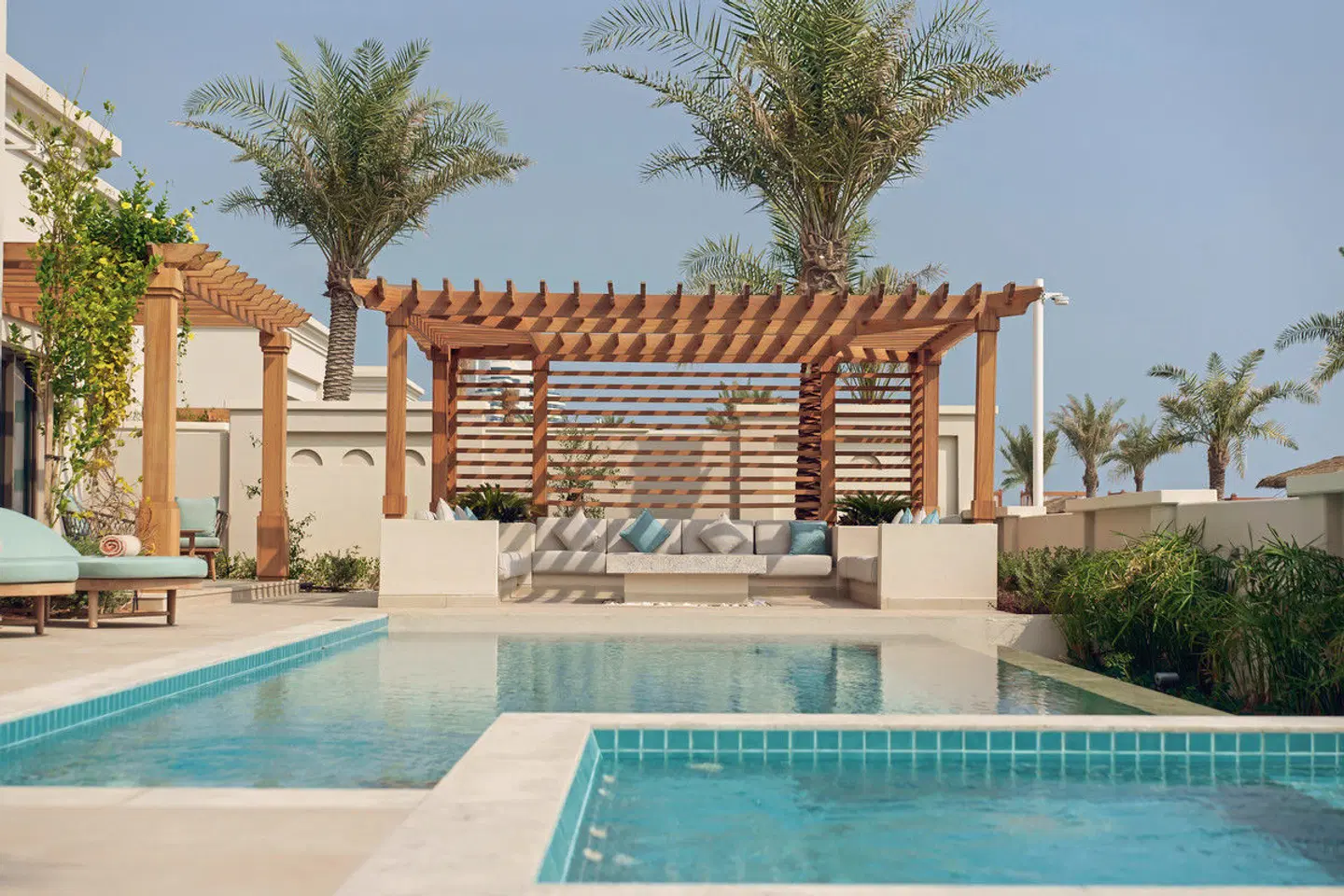 Naäma Beach Villas & Spa OUTDOOR_POOL