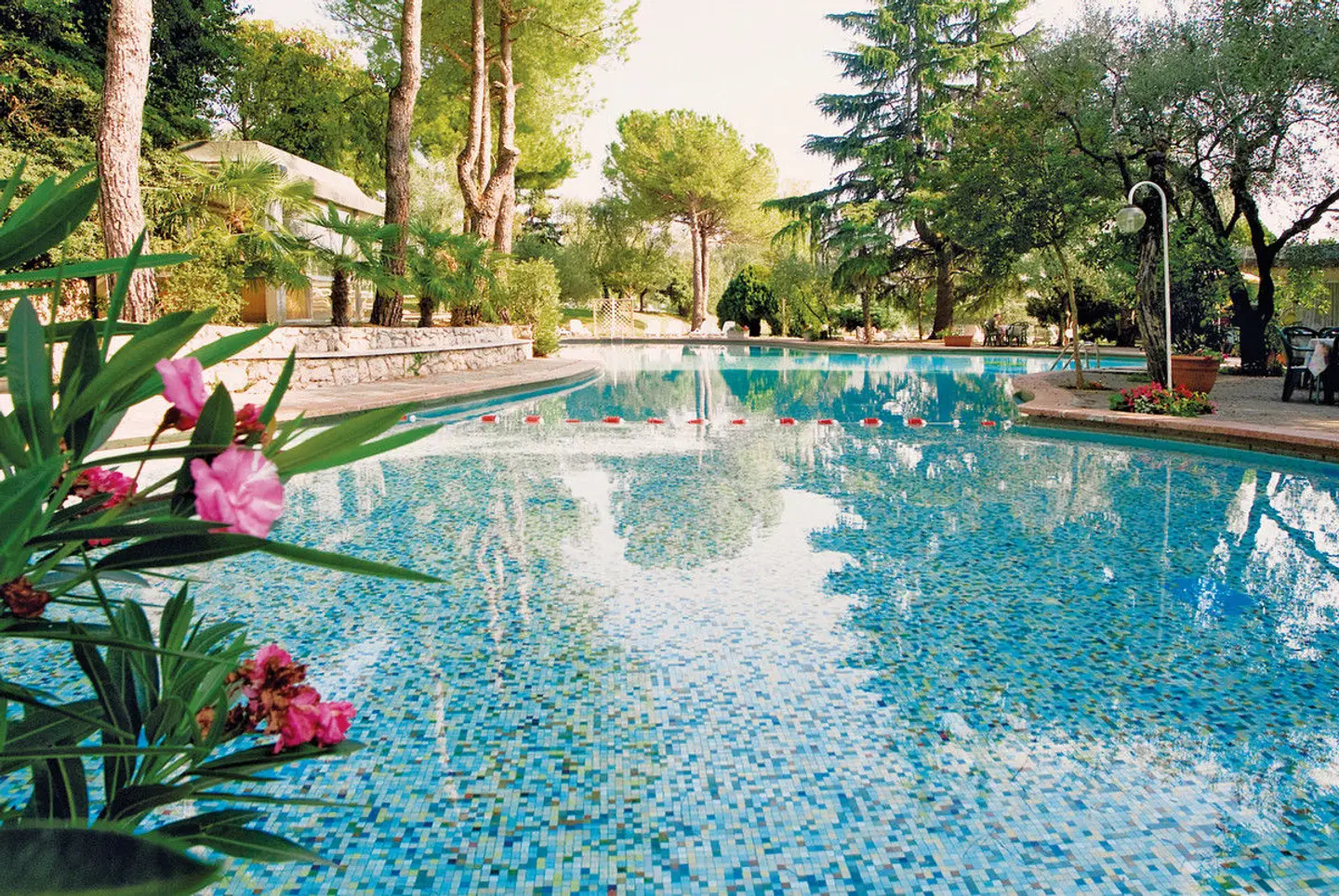 Marco Polo OUTDOOR_POOL
