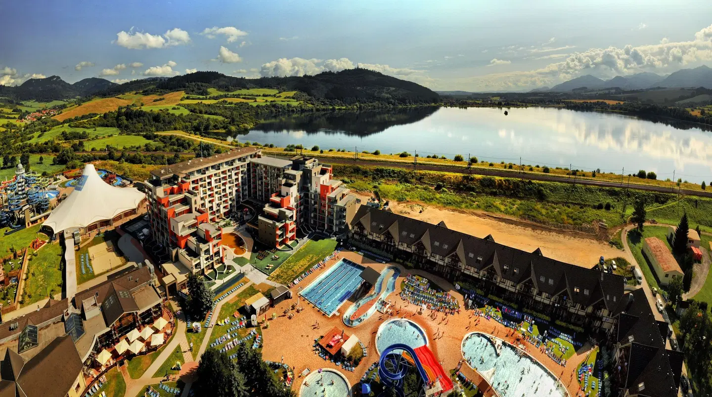 Hotel Akvamarín Besenova OUTDOOR_POOL