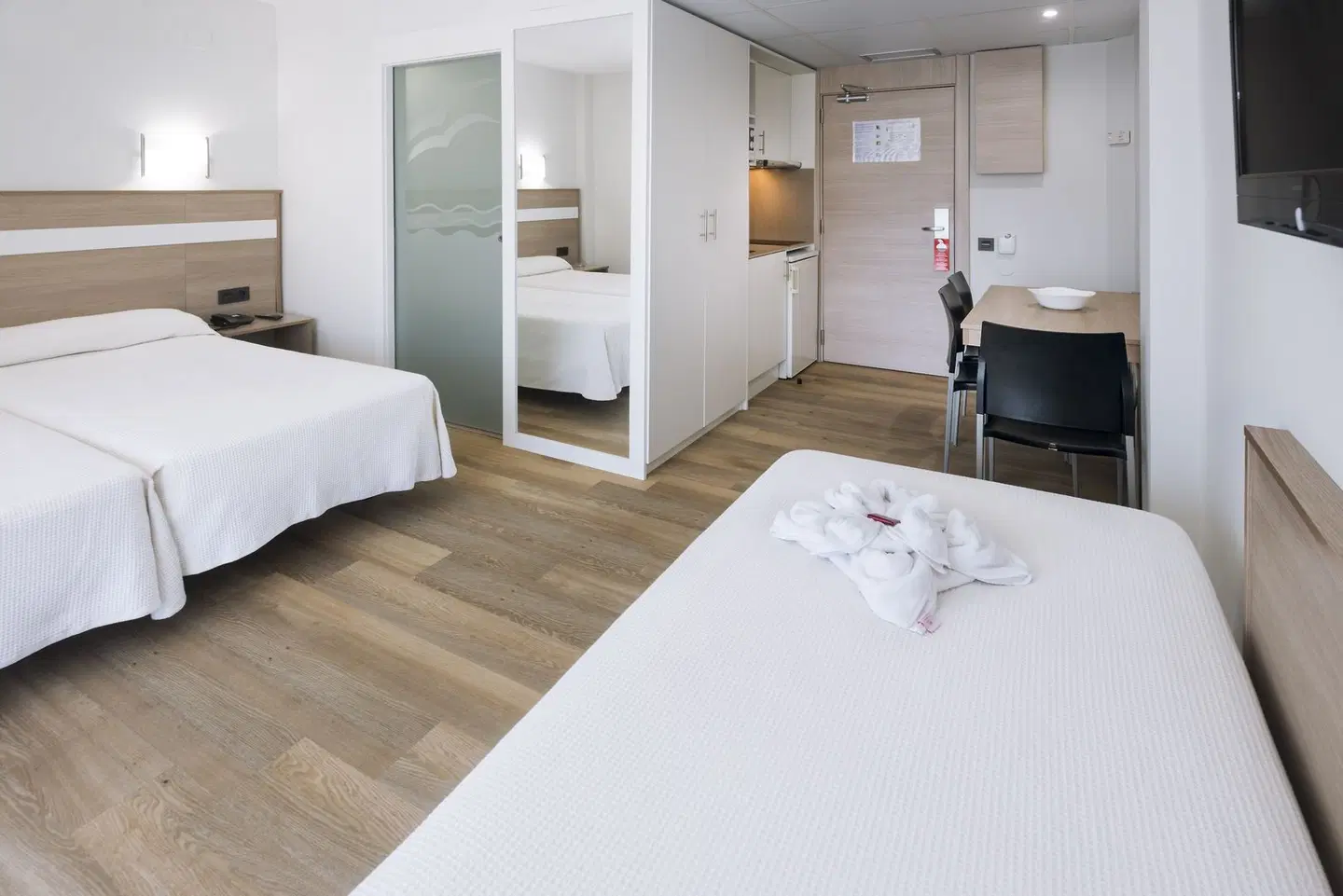 Ponient Aparthotel Marinada ROOM_EXAMPLE