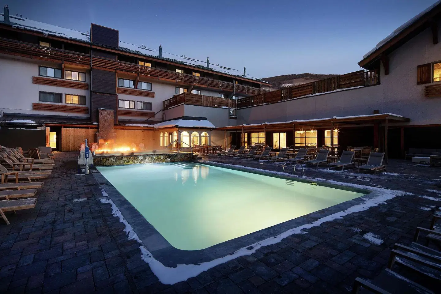 Highline Vail - a DoubleTree by Hilton OUTDOOR_POOL