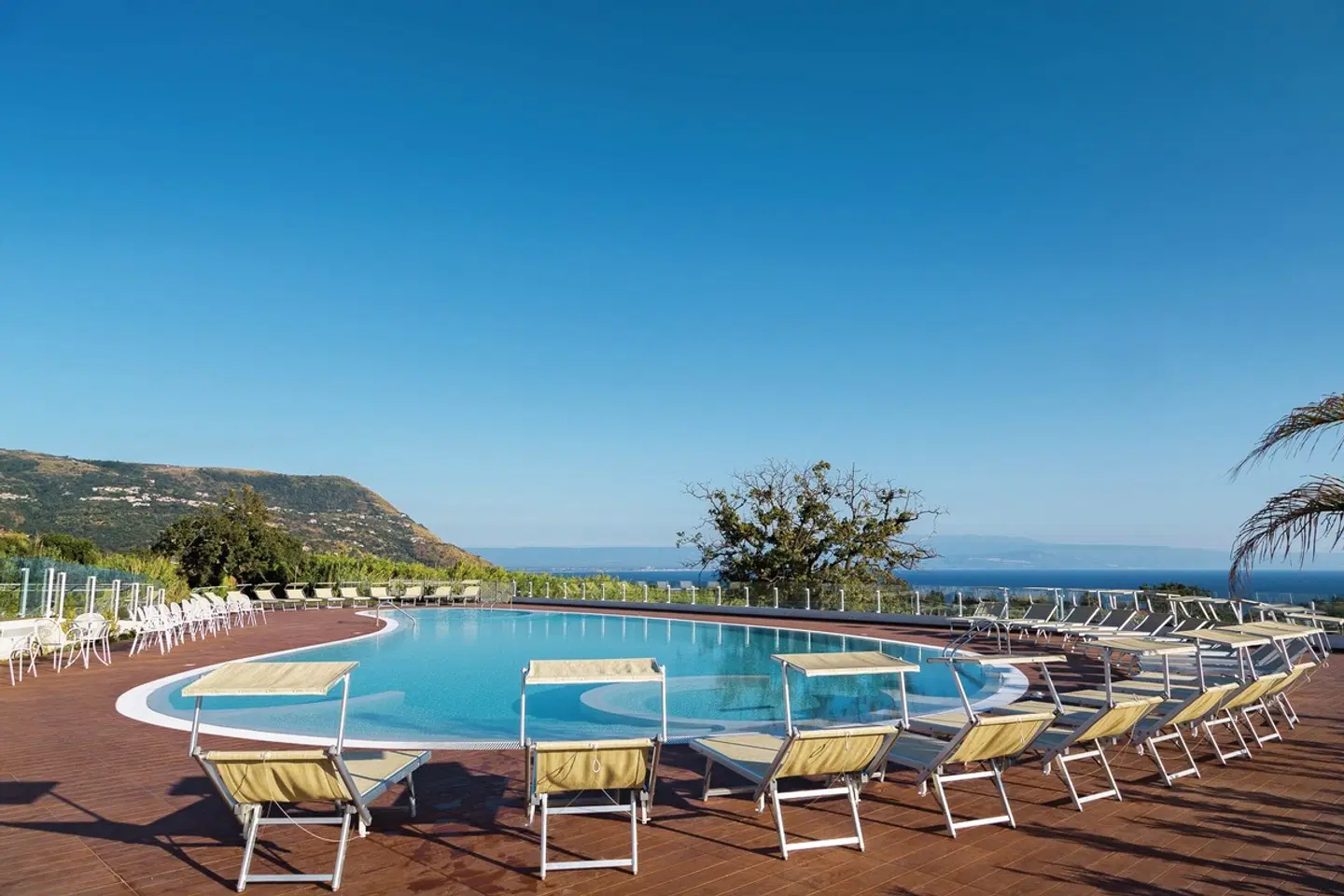 Luzia Agriresort OUTDOOR_POOL