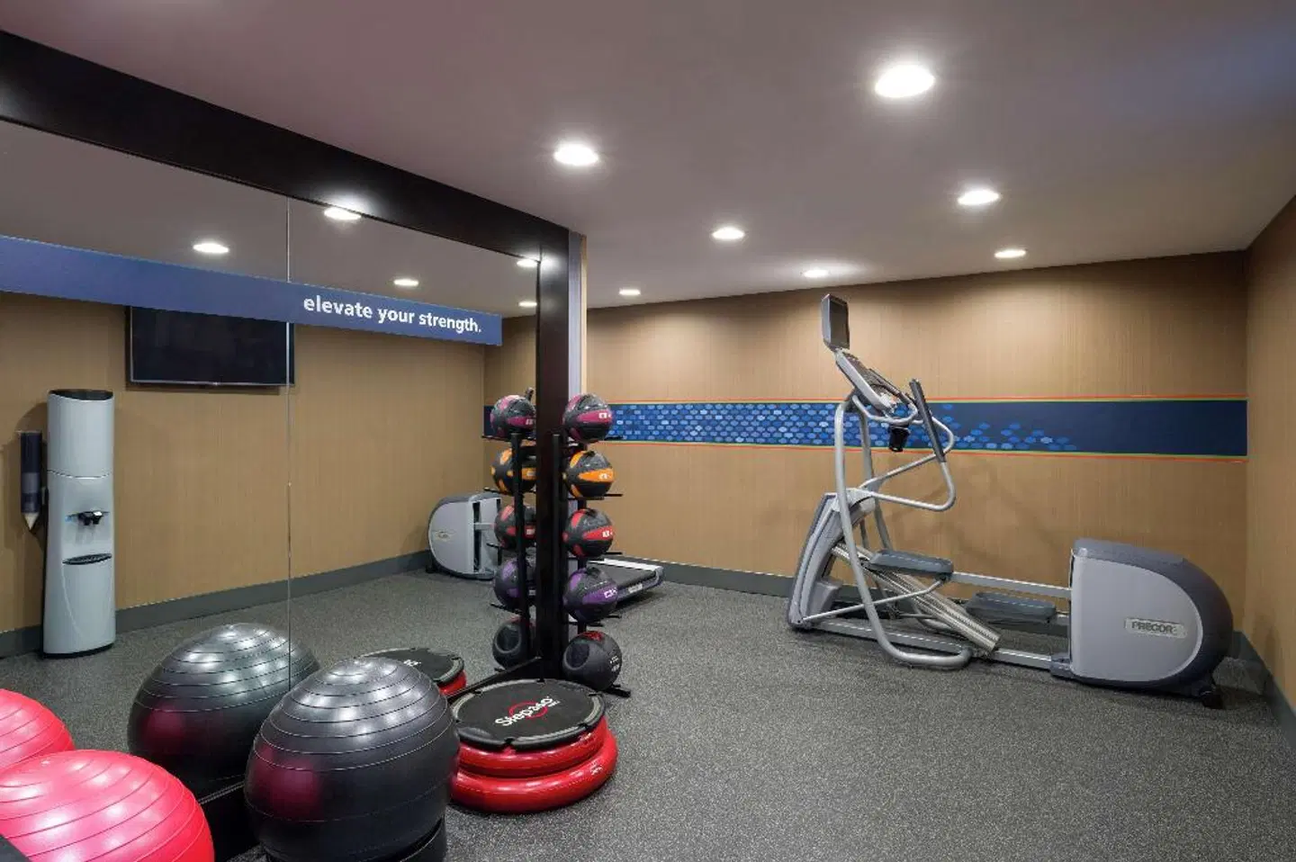 Hampton Inn Seaport Financial District SPORTS_AND_LEISURE