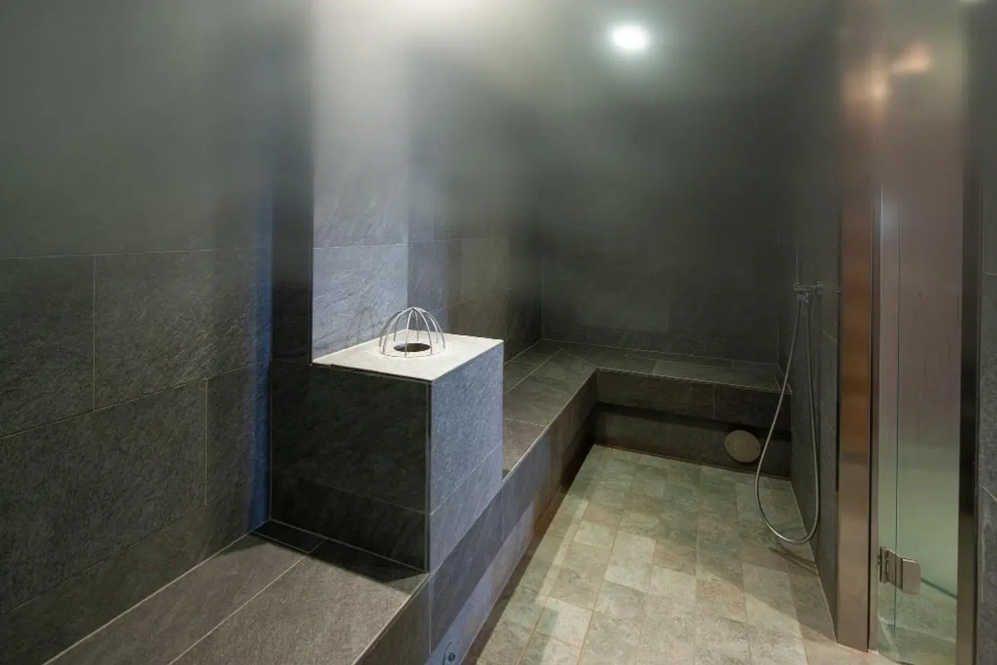 Alpenhotel Mittagspitze Badezimmer